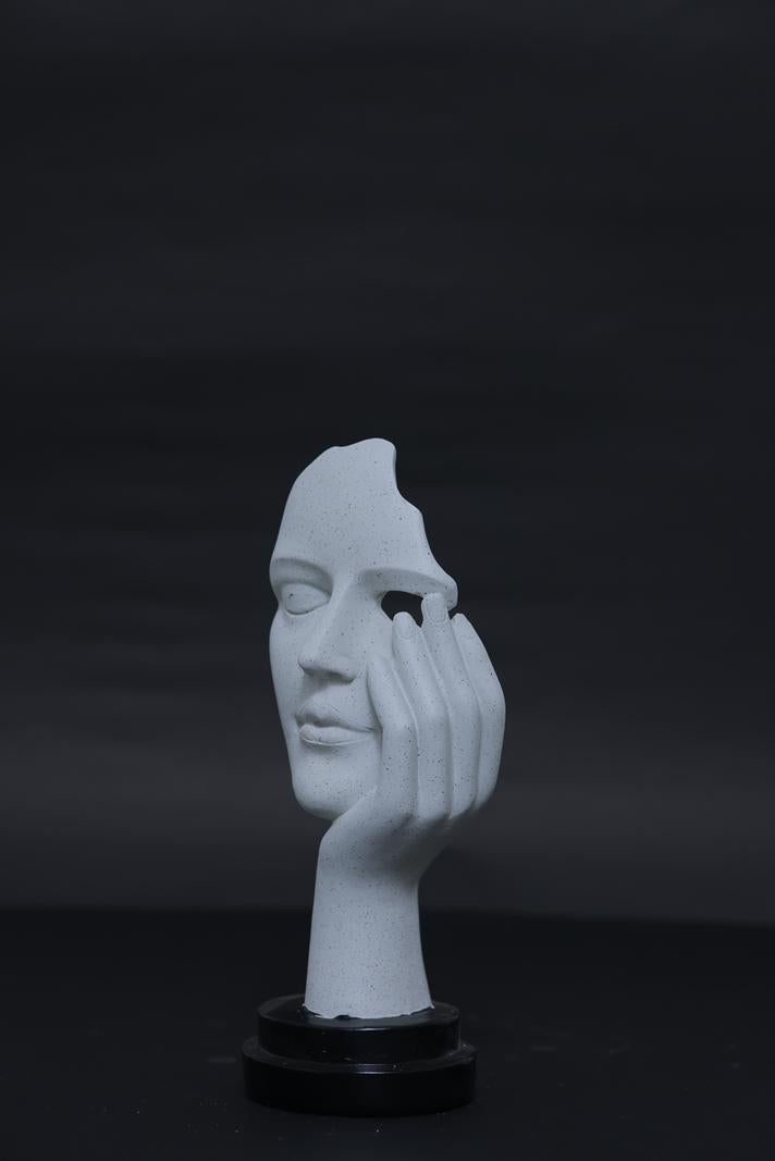 Polyresin -  The Thinking Mask