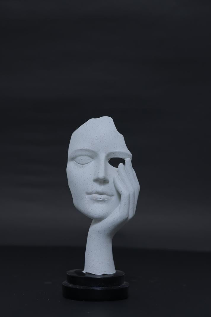 Polyresin -  The Thinking Mask